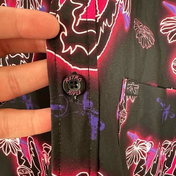 Retro Rifle Men’s Black Pink Neon Slow N Steady Sloth Button Down Shortsleeve Sh - Picture 8 of 10